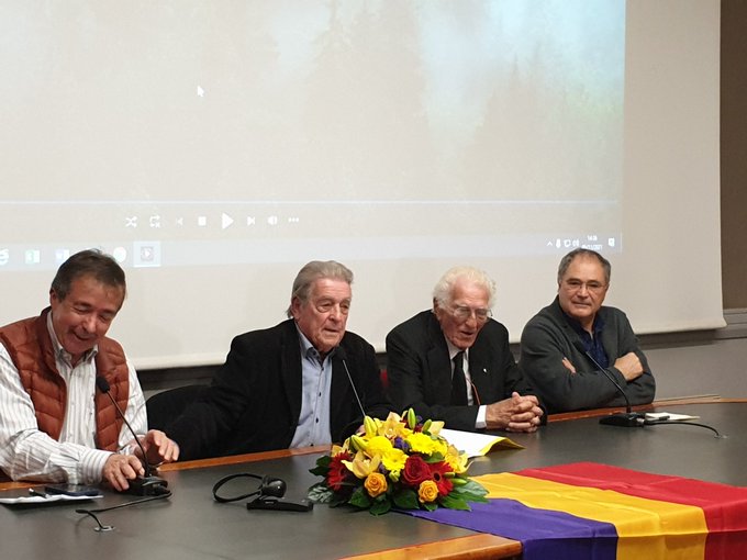 José Carrillo Menendez, Antonio de Just y Jean-Paul Gambier, modera el hijo de Martínez Parera, José Martínez Perera.