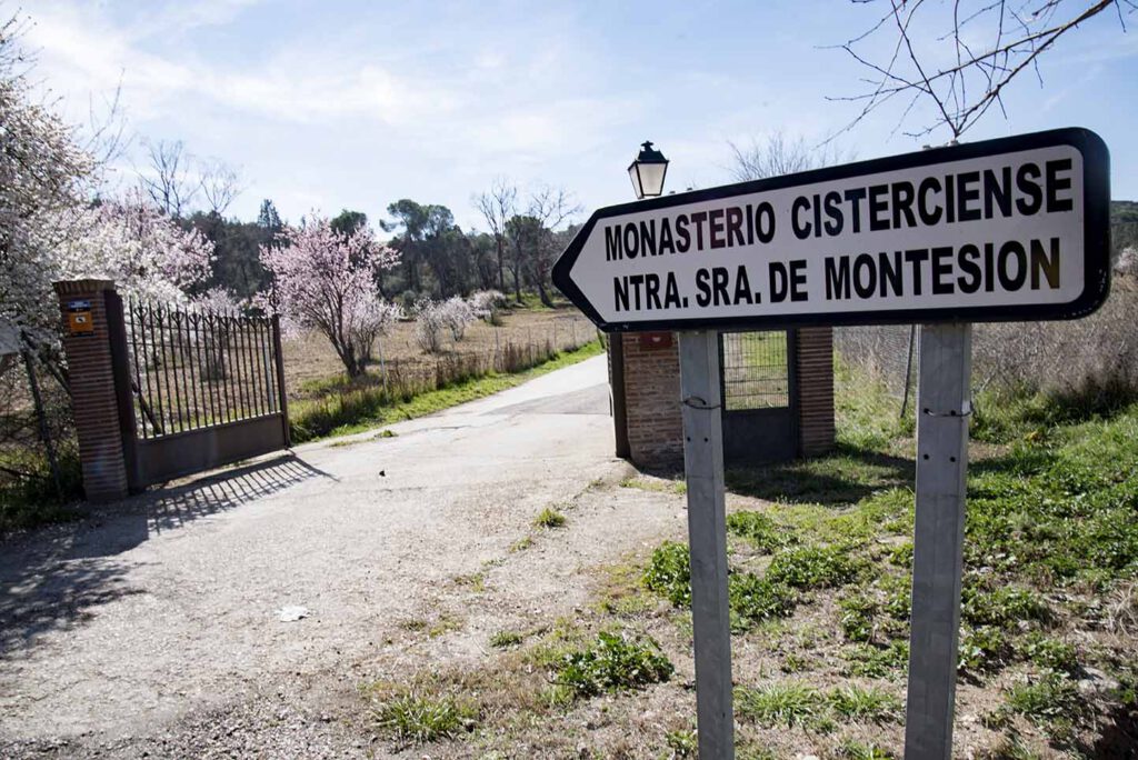 Acceso-Monasterio-Monte-Sion-
