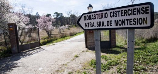 Acceso-Monasterio-Monte-Sion-