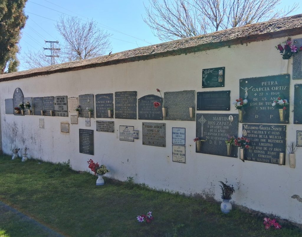 Foto muro cementerio Talavera